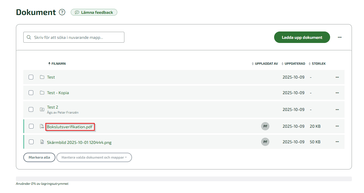 Genom att klicka på namnet på ett dokument antingen under Dokument eller inne i en Mapp öppnas dokumentet.