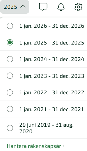 Längst upp i menyn ser du vilket räkenskapsår du står i, och kan även byta år.